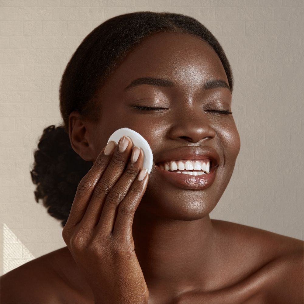 The Power of Cleansing: Achieving Radiant Skin